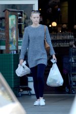 Jaime+King+Bristol+Farms+TOGEsIlkISHl.jpg