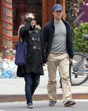 natalie-portman-benjamin-millepied-baby-bump-nyc-5-819x1024.jpg