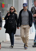 natalie-portman-benjamin-millepied-nyc-baby-bump-1-732x1024.jpg