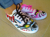 cool_shoes_using_posca_markers_by_ctrigo-d47a72z.jpg