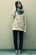 beige-new-look-sweater-gray-zara-jeans-black-converses-shoes_400.jpg