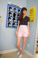 black-american-eagle-years-ago-blouse-pink-1940s-shorts-white-keds-shoes_400.jpg