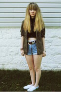 keds-shoes-american-apparel-shirt-levis-shorts_400.jpg