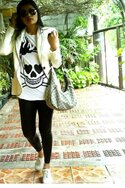 white-armani-blazer-white-zara-trf-shirt-black-black-sheep-leggings-white-_400.jpg