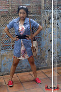 blue-jeans-beige-dress-red-shoes-beige-bag-black-belt_4003.jpg