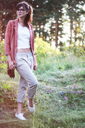 salmon-h-m-blazer-dark-brown-leather-h-m-bag-beige-chinos-monki-pants-whit_400.jpg