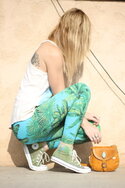 palm-tree-versace-x-h-m-pants-diy-tie-dyed-converse-shoes_400.jpg