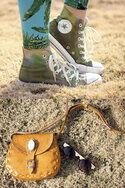 palm-tree-versace-x-h-m-pants-diy-tie-dyed-converse-shoes_400nihi.jpg