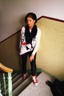 red-converse-shoes-black-monki-leggings-black-new-yorker-top-white-own-des_400.jpg