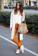 white coat, zara, converse, casual look.jpg