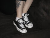 My_girl_wears_converse_by_krust83.jpg