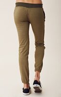 green-pants-4_1.jpg