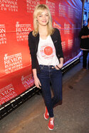 Olivia_Wilde___Emma_Stone_16th_Annual_EIF_Revlon_Run_Walk_For_Women_in_NY_050413_12.jpg