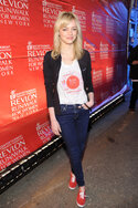 Olivia_Wilde___Emma_Stone_16th_Annual_EIF_Revlon_Run_Walk_For_Women_in_NY_050413_14.jpg