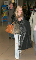 120704Kate Bosworth arrives at JFK Airport in New York2.jpg