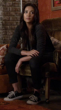 emily-fields-and-urban-outfitters-cascade-necklace-gallery.png