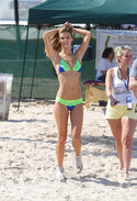 nina-agdal-dirty-dutch-model-beach-volleyball-tournament-2013-30.jpg