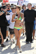 nina-agdal-dirty-dutch-model-beach-volleyball-tournament-2013-40.jpg