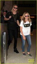 chloe-moretz-wonder-gal-en-route-to-cannes-film-festival-02.jpg