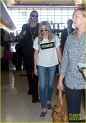 chloe-moretz-wonder-gal-en-route-to-cannes-film-festival-03.jpg