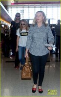 chloe-moretz-wonder-gal-en-route-to-cannes-film-festival-08.jpg