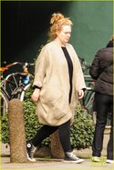 adele-makes-rare-public-appearance-while-shopping-sans-makeup-14.jpg