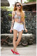 red-keds-shoes-white-denim-persunmall-shorts.jpg