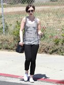 lily-collins-out-in-los-angeles-regular-2.jpg