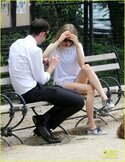 amanda-seyfried-hugh-jackman-catches-play-way-we-get-by-17.jpg