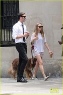 amanda-seyfried-hugh-jackman-catches-play-way-we-get-by-32.jpg