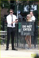 amanda-seyfried-hugh-jackman-catches-play-way-we-get-by-33.jpg