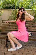 gostei-e-agora-look-pink-vestido-bolsa-maquina-fotografica-keds-01.jpg