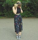 vintage outfit, midi skirt, floral midi skirt, vintage midi skirt, midi skirt and converse, summ.jpg