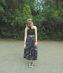 vintage outfit, midi skirt, floral midi skirt, vintage midi skirt, midi skirt and converse, summ.jpg