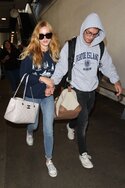 bella-thorne-at-los-angeles-international-airport-08-04-2015_15.jpg