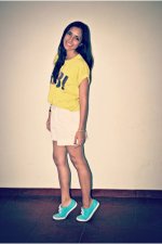 yellow-gr8-zara-shirt-white-gap-shorts-aquamarine-keds-sneakers_400.jpg