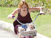 bella-thorne-rides-her-new-hello-kitty-bike-02.jpg