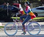 3D2BD7D000000578-0-So_many_colors_Bella_Thorne_went_for_a_bike_ride_in_Los_Angeles_-m-135_148702.jpg