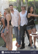 diane-kruger-joshua-jackson-ian-somerhalder-and-nina-dobrev-celebrities-DB3MY3.jpg