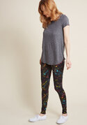 10104137_splatter_of_fact_leggings_black multi_ALT04.jpg