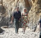 ana-de-armas-plays-the-role-of-marilyn-monroe-filming-on-the-beach-in-malibu-10-06-2019-4.jpg