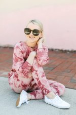 Tie-Dye-Sweats-08-1.jpg