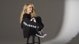 Sabrina Carpenter 01.jpg