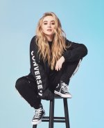 Sabrina Carpenter 02.jpg