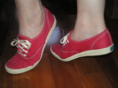 red keds white stitch 018.jpg