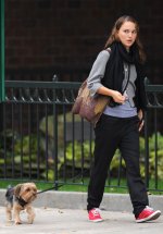 natalie-portman-dog-1158-4.jpg