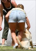 aniston_dog_040108_011.jpg