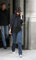 katie-holmes-nyc-1158-6.jpg