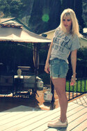 silver-forever-21-t-shirt-blue-vintage-levis-shorts-white-converse-shoes_4001.jpg