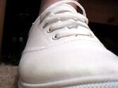 White_Shoe_by_Tigercheese.jpg